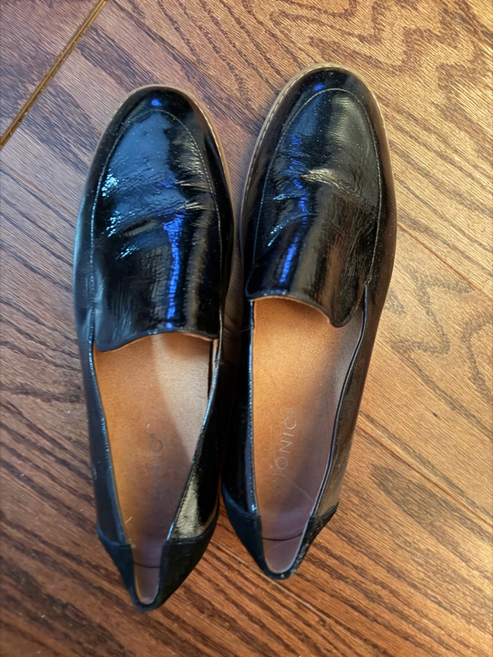 Vionic Black Patent Leather Slip-On Loafers-Women size 10W. Great condition
